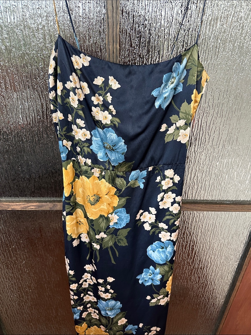 Reformation Navy Frankie Silk Dress
Navy Floral Slip Maxi Dress Sz 4. - Picture 7 of 14